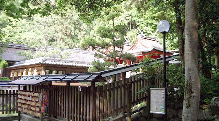 枚岡神社本殿