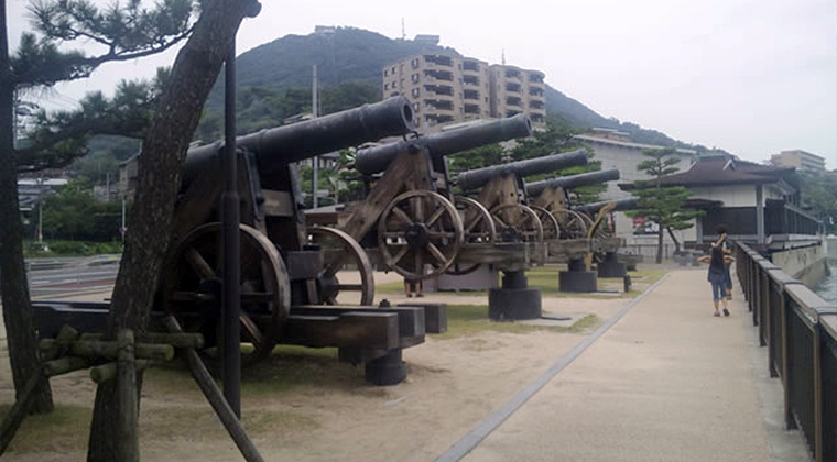 長州藩の砲兵陣地（みもすそ川公園に設置された復元模型）