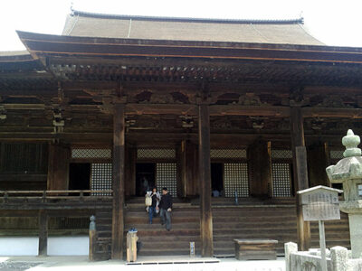 園城寺（三井寺）金堂