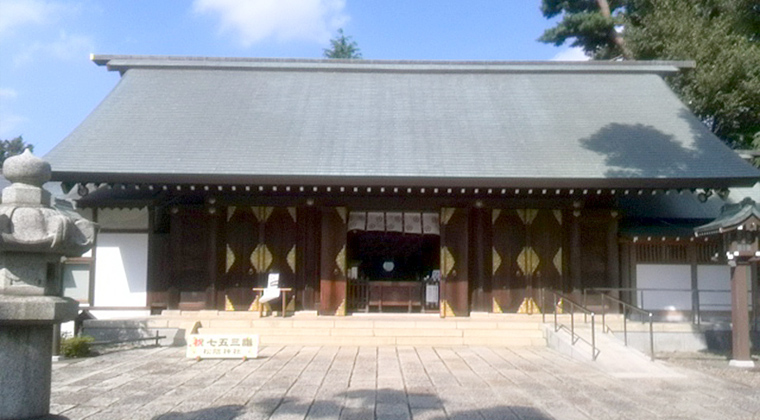 松陰神社拝殿