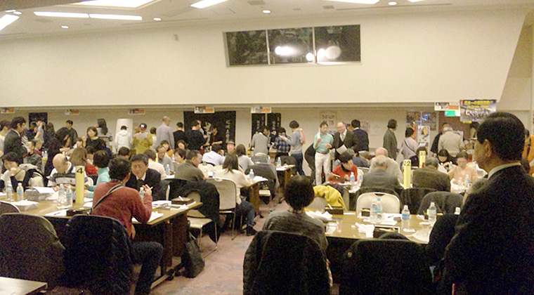 トリコロール主催の「きき酒の会」会場