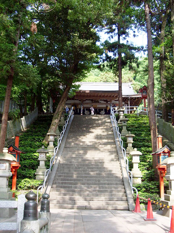 枚岡神社拝殿