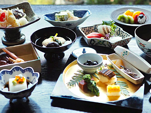 料理旅館尾川の懐石料理